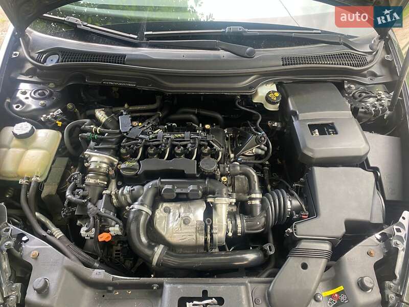 Универсал Volvo V50 2010 в Ровно фото 13 Универсал Volvo V50 2010 в Ровно