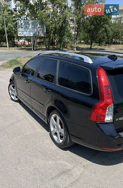 Универсал Volvo V50 2012 в 