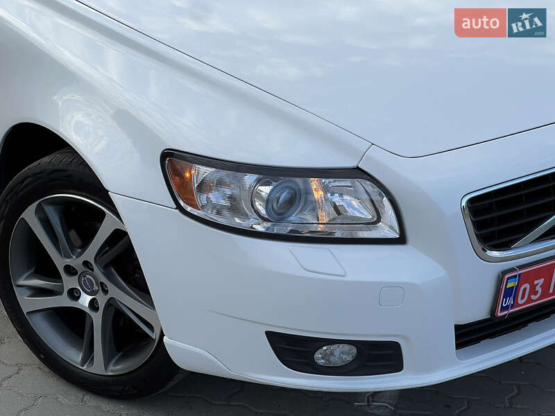 Універсал Volvo V50 2012 в Радивиліві