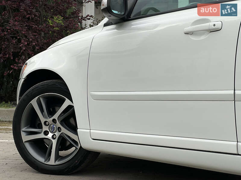 Універсал Volvo V50 2012 в Радивиліві