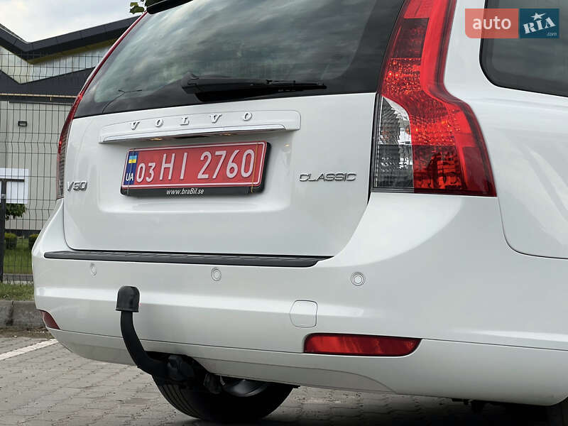 Універсал Volvo V50 2012 в Радивиліві