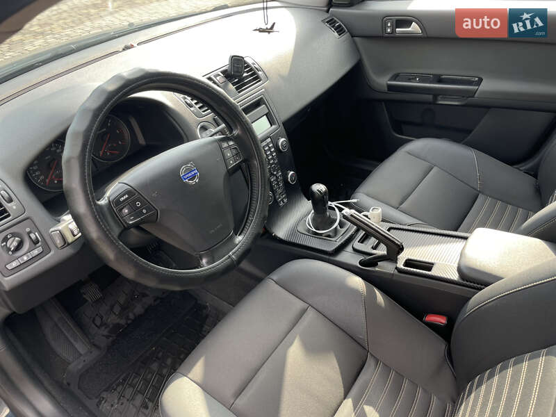 Универсал Volvo V50 2009 в Луцке