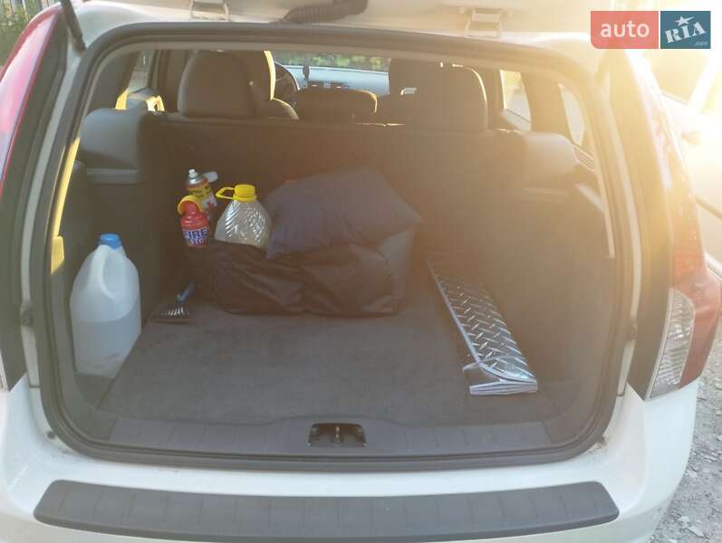 Универсал Volvo V50 2010 в Тернополе фото 3 Универсал Volvo V50 2010 в Тернополе