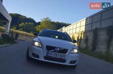 Универсал Volvo V50 2010 в Тернополе