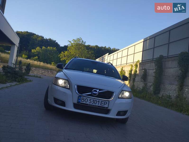 Volvo V50 2010 Volvo V50 2010