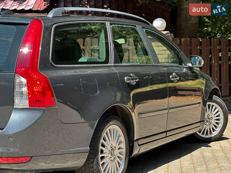 Універсал Volvo V50 2009 в Самборі