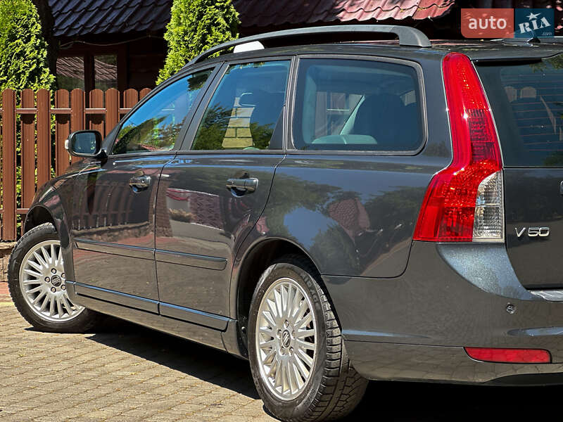 Універсал Volvo V50 2009 в Самборі
