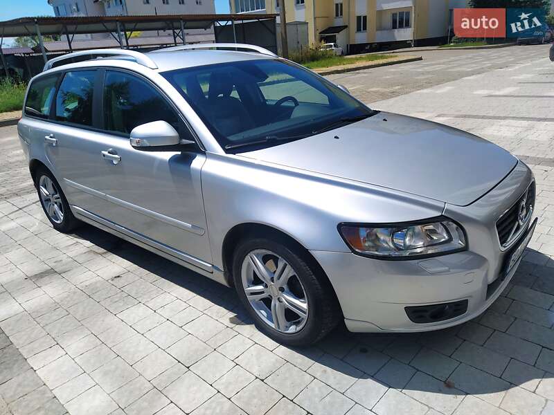 Універсал Volvo V50 2011 в Сокалі