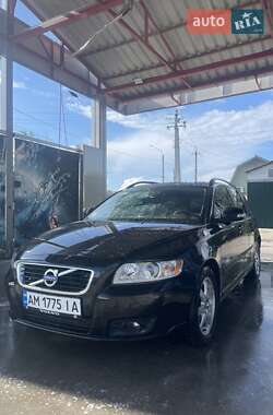 Универсал Volvo V50 2010 в Казатине