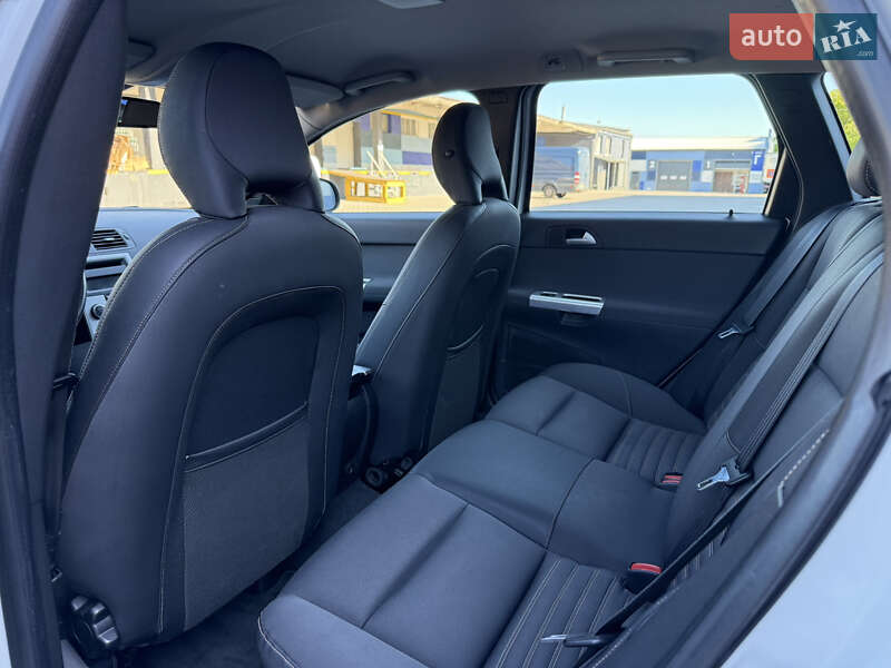 Универсал Volvo V50 2012 в Ровно