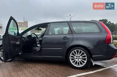 Универсал Volvo V50 2010 в 