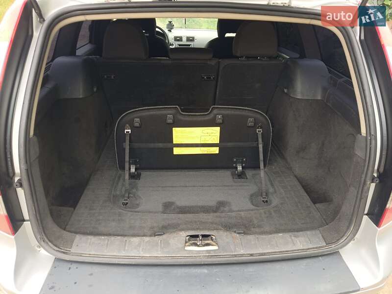 Универсал Volvo V50 2006 в Киеве