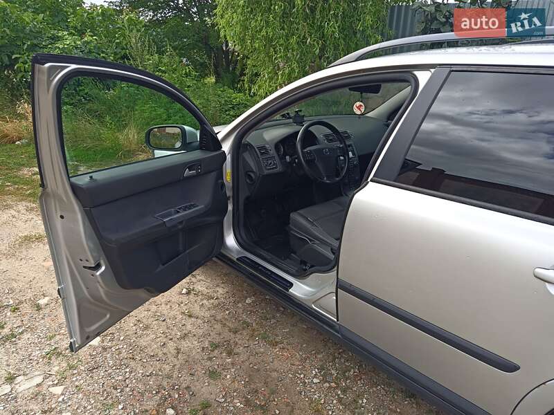 Универсал Volvo V50 2006 в Киеве