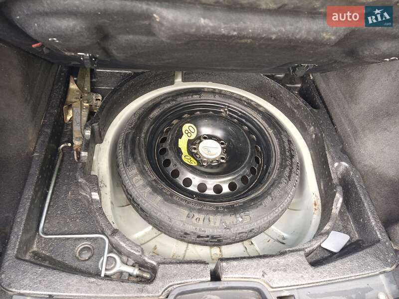 Универсал Volvo V50 2006 в Киеве