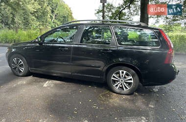 Универсал Volvo V50 2010 в 