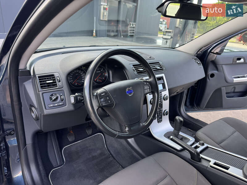 Универсал Volvo V50 2011 в Луцке