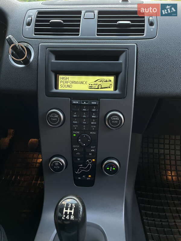 Универсал Volvo V50 2010 в Славуте