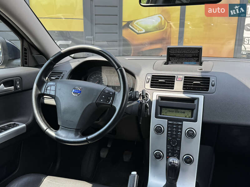 Универсал Volvo V50 2012 в Стрые