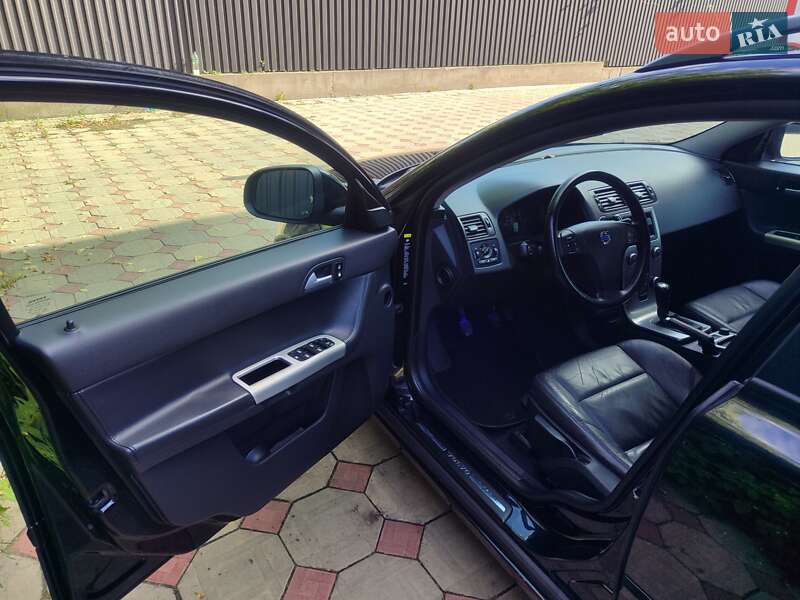 Универсал Volvo V50 2010 в Кролевце