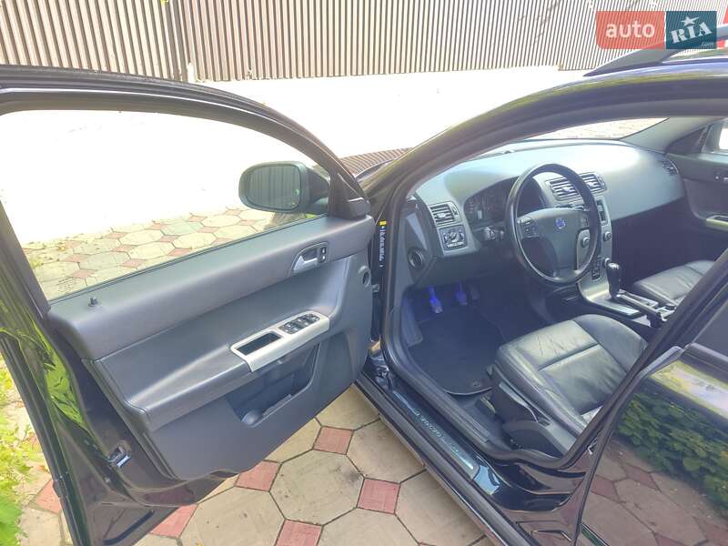 Универсал Volvo V50 2010 в Кролевце