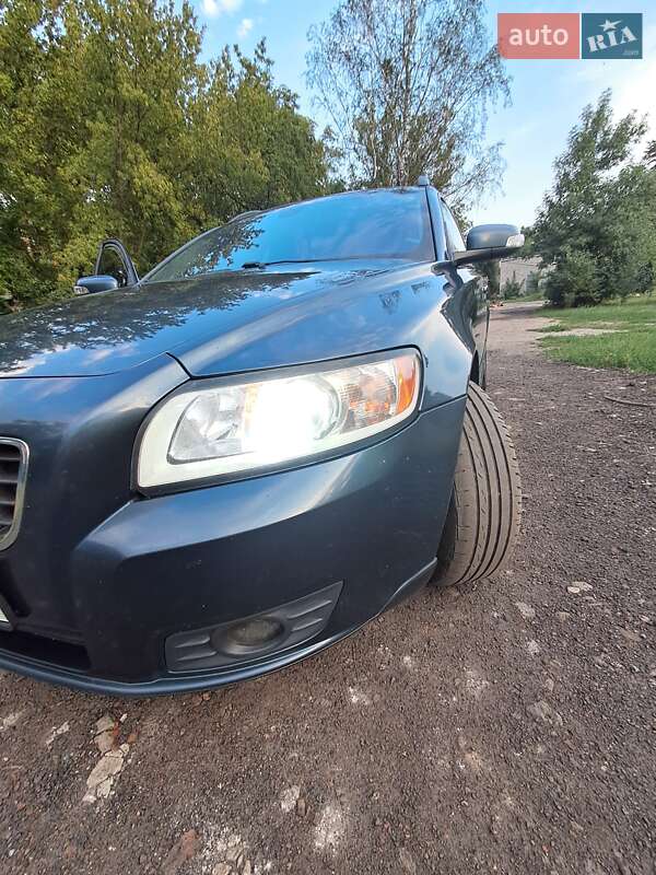 Універсал Volvo V50 2009 в Павлограді