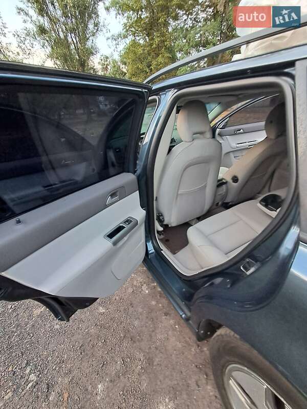 Універсал Volvo V50 2009 в Павлограді