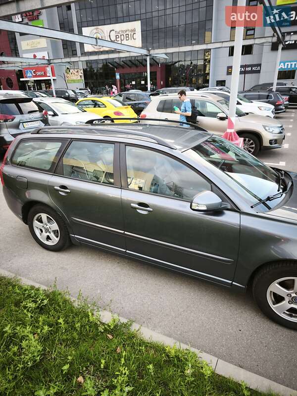Універсал Volvo V50 2010 в Києві