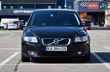 Универсал Volvo V50 2011 в Киеве