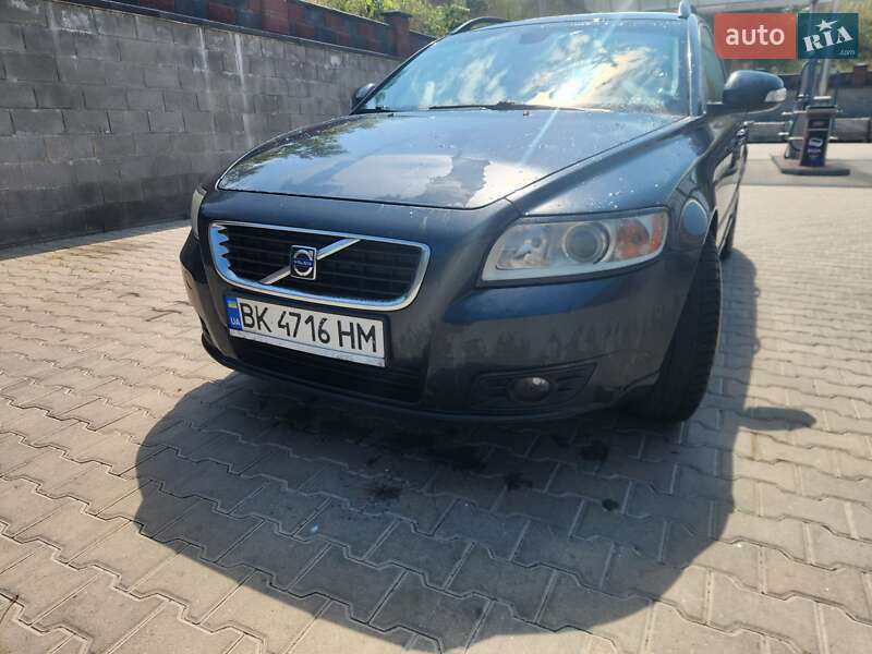 Volvo V50 2010