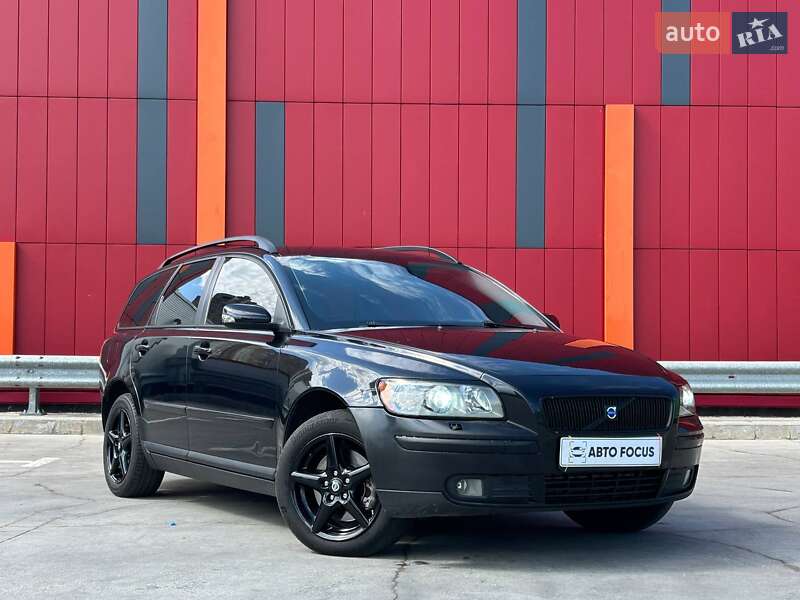 Volvo V50 2004