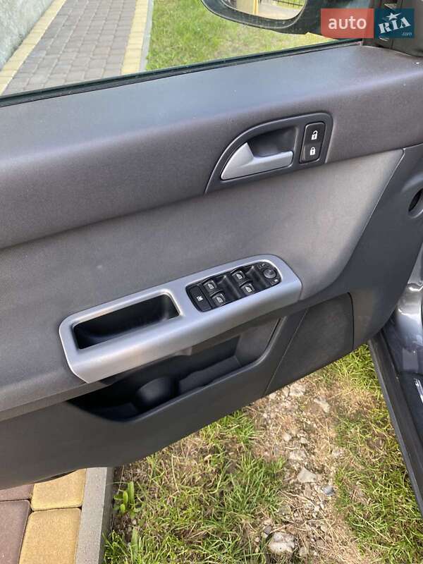 Універсал Volvo V50 2008 в Бориславі