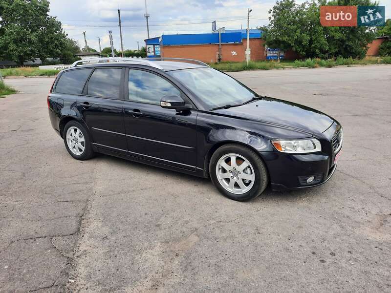Универсал Volvo V50 2012 в Полтаве