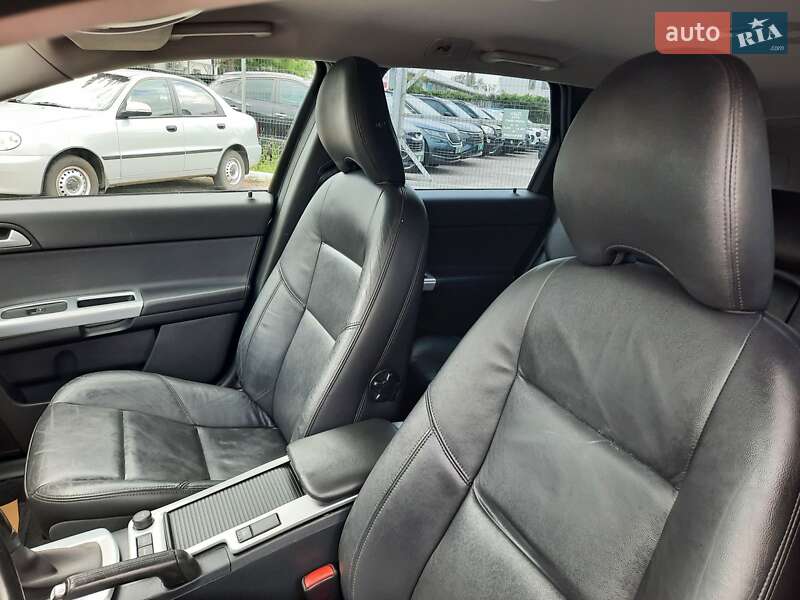 Универсал Volvo V50 2012 в Полтаве