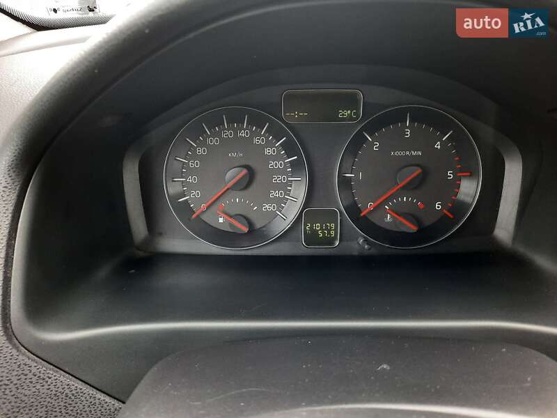 Универсал Volvo V50 2012 в Полтаве