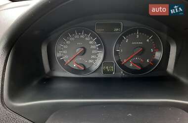 Универсал Volvo V50 2012 в 