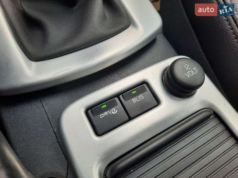 Универсал Volvo V50 2012 в Полтаве