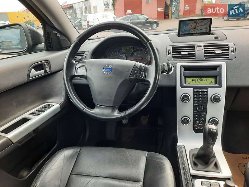 Универсал Volvo V50 2012 в Полтаве