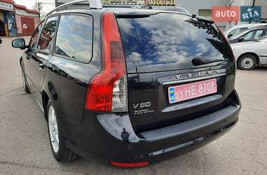 Универсал Volvo V50 2012 в 