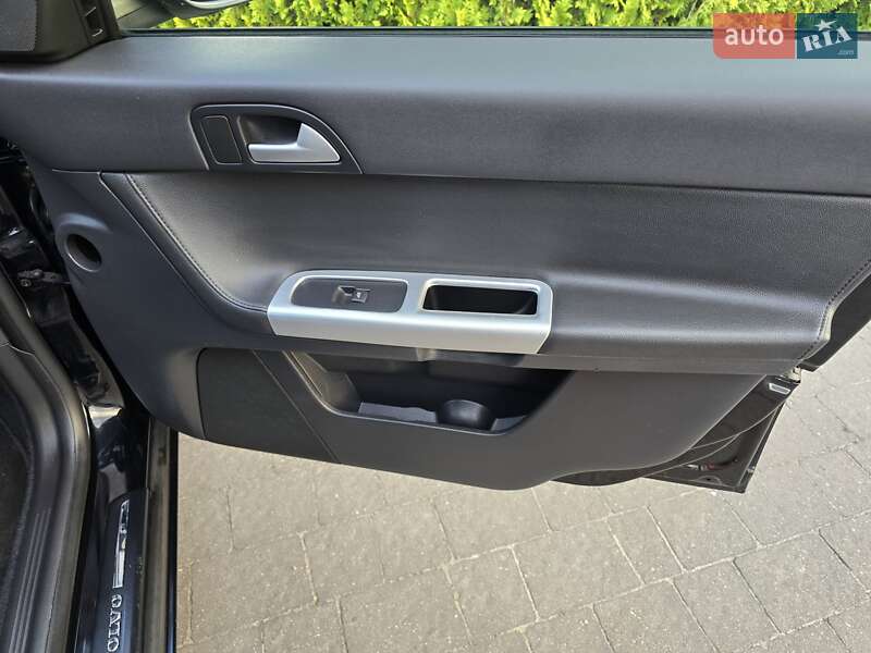 Универсал Volvo V50 2012 в Стрые