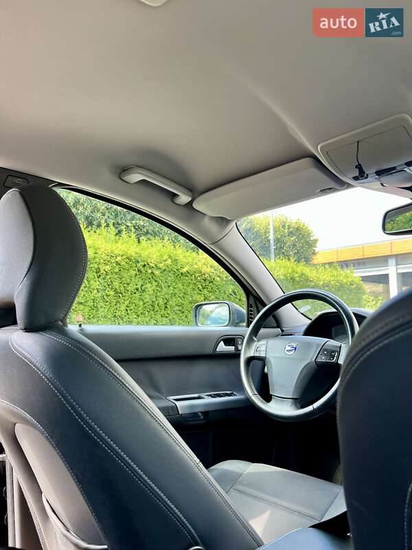 Универсал Volvo V50 2006 в Киеве