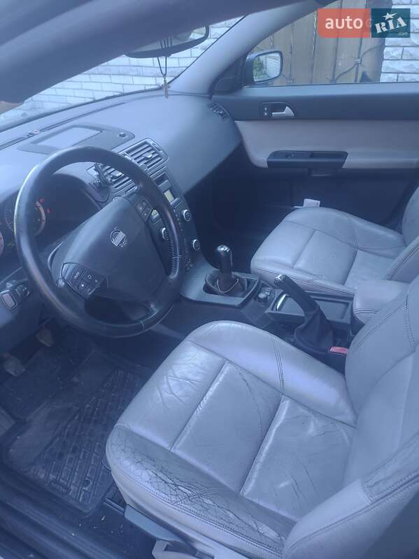 Универсал Volvo V50 2004 в Киеве