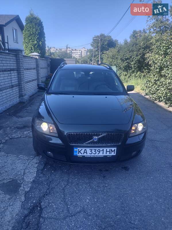 Volvo V50 2004
