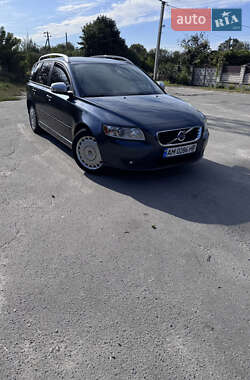 Универсал Volvo V50 2010 в Звягеле