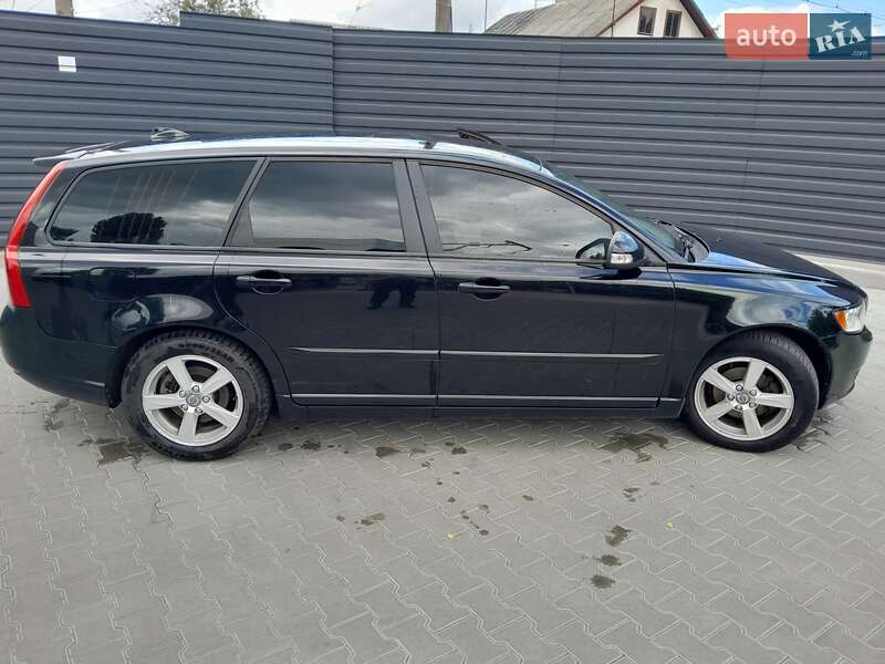 Универсал Volvo V50 2011 в Житомире