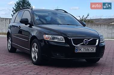 Универсал Volvo V50 2010 в Сарнах
