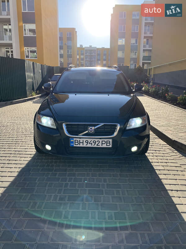 Универсал Volvo V50 2009 в 