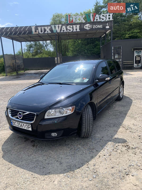 Универсал Volvo V50 2011 в Львове