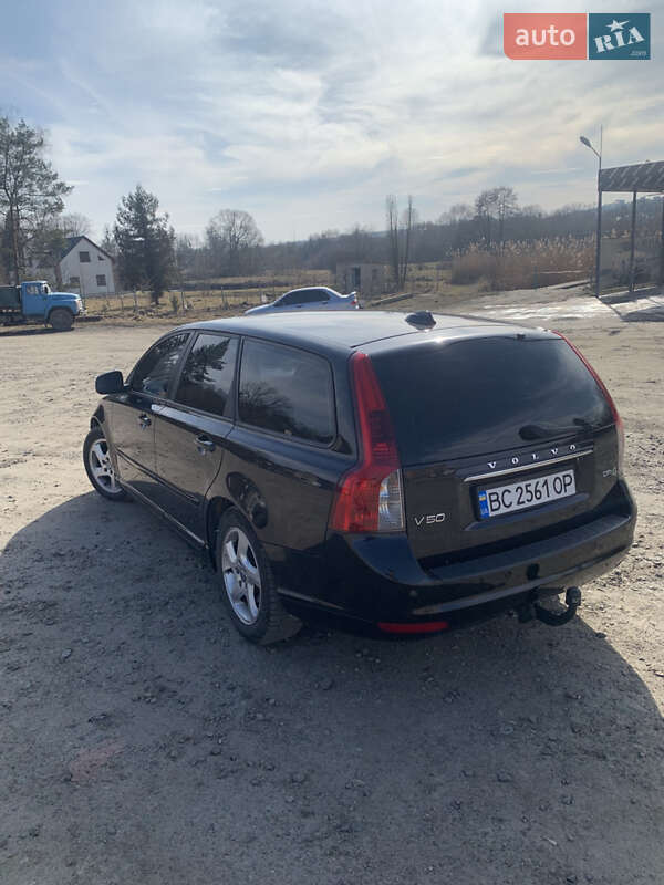 Универсал Volvo V50 2011 в Львове