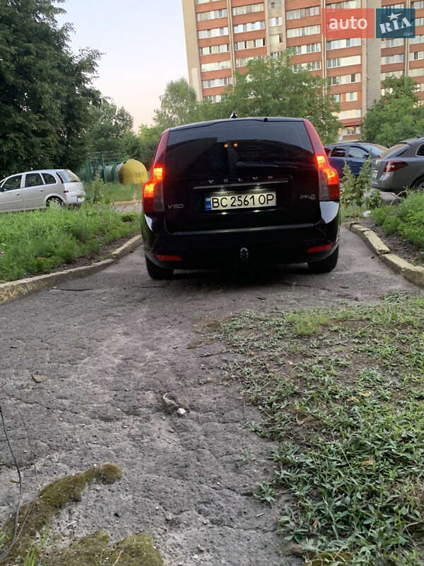 Универсал Volvo V50 2011 в Львове