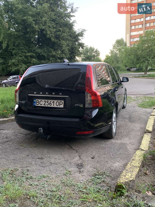 Универсал Volvo V50 2011 в Львове